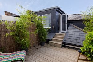 Photo 16- click for photo gallery